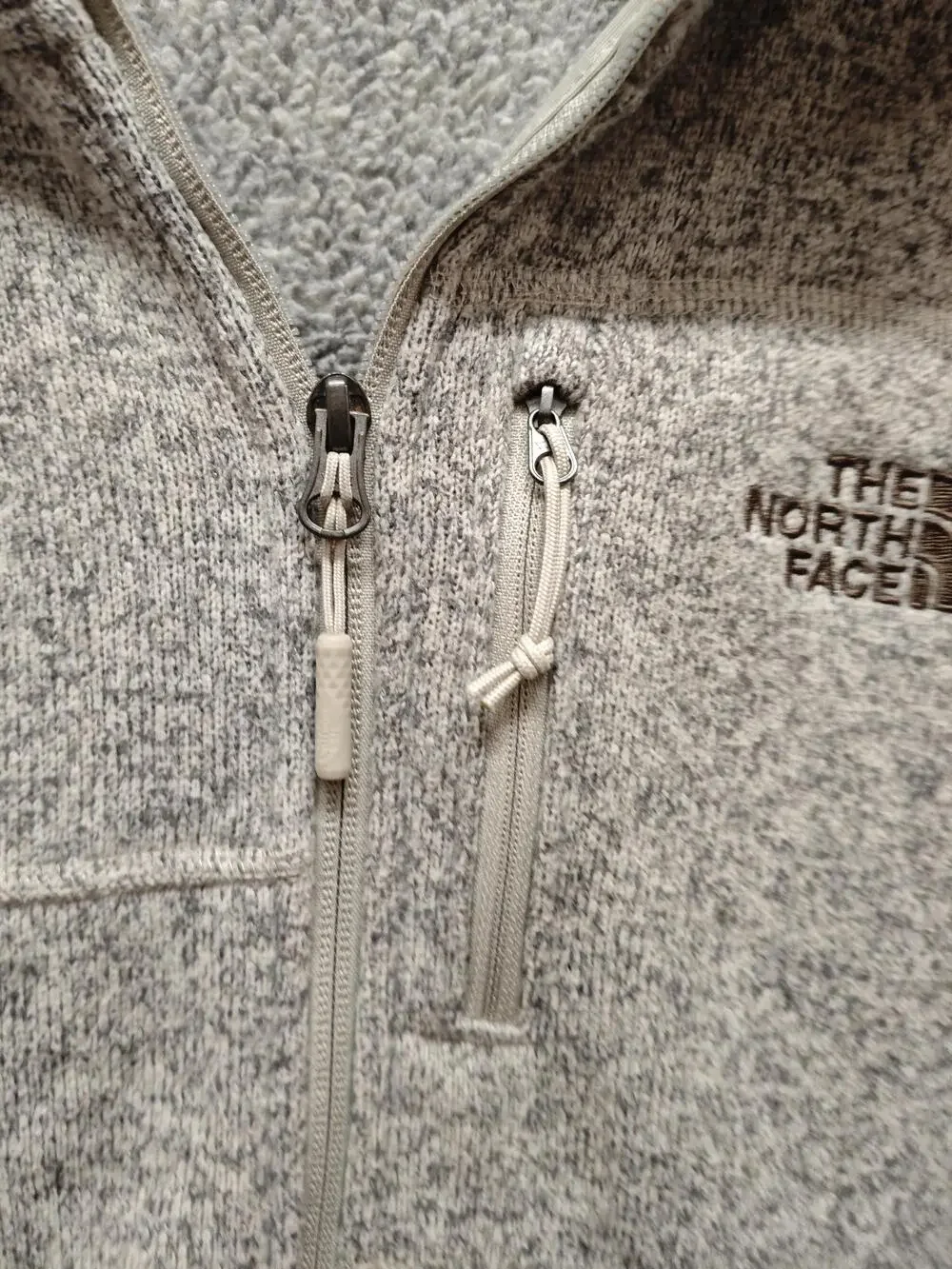 The North Face Jacket Mens Small Gray Hooded Sweater Fleece Full Zip Hiking